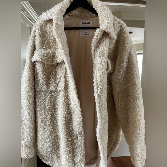 GARAGE COZY TEDDY JACKET🤍 - Picture 5 of 5